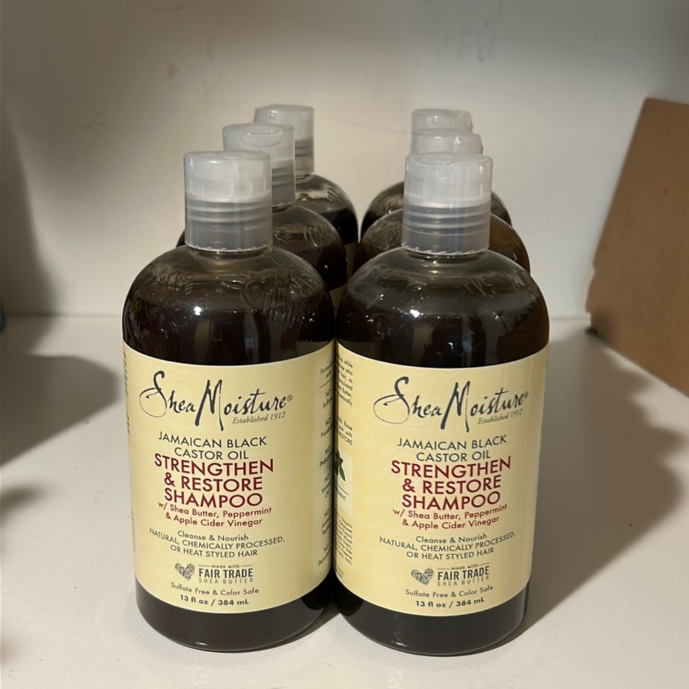 Shea Moisture Strengthen & Restore Shampoo